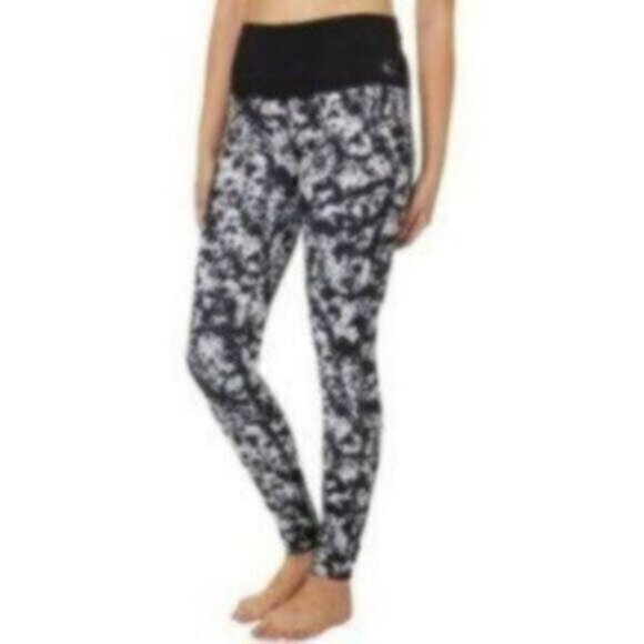 Reel Legend Women's Black & White Keep it Cool Splatter Leggings Size XS - Picture 2 of 9